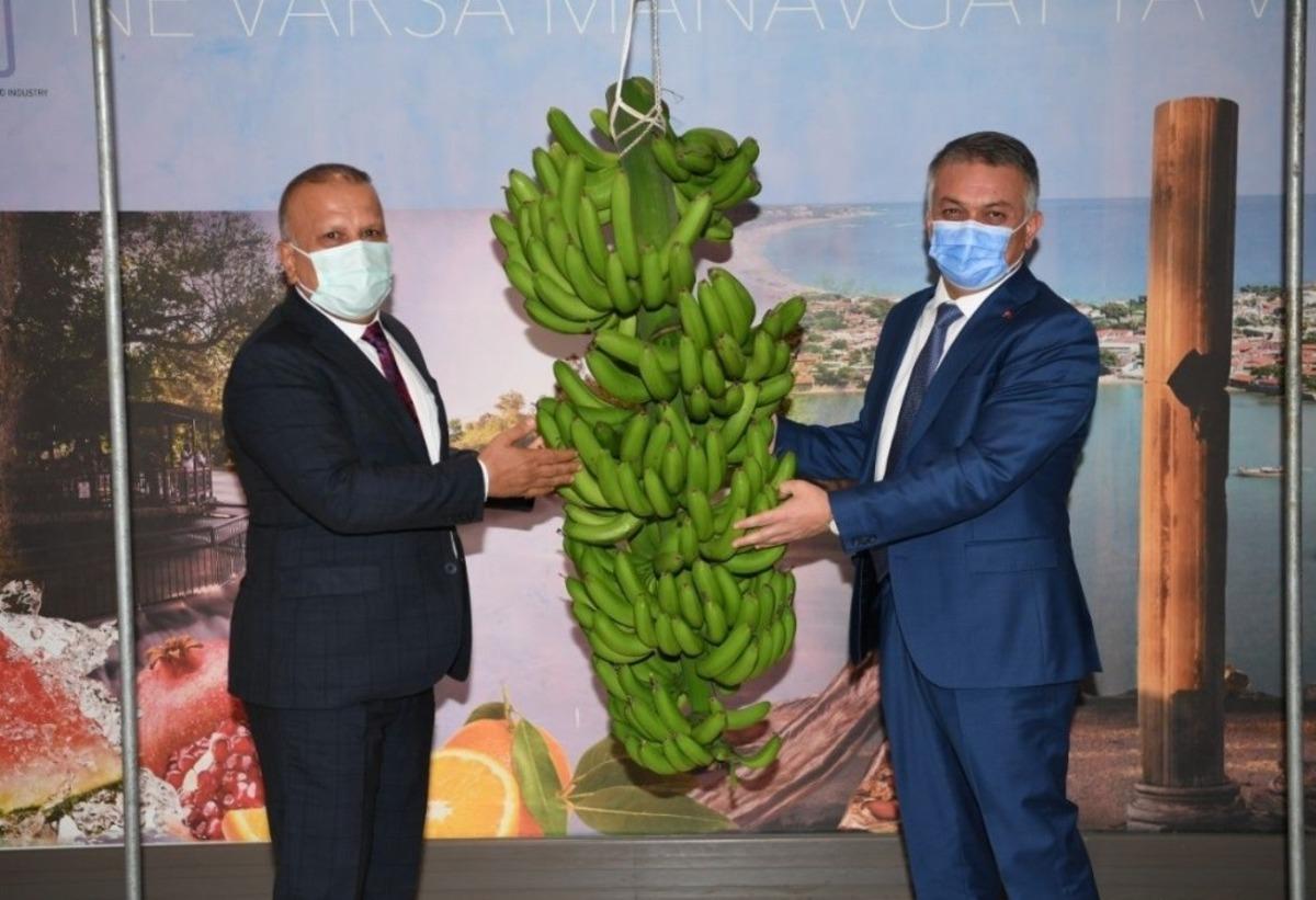 Vali Ersin Yazıcı : &ldquo; Tarımda &ccedil;eşitlilik sağlayarak d&uuml;nya pazarında yeni &uuml;r&uuml;nlerle yer bulmalıyız&rdquo;