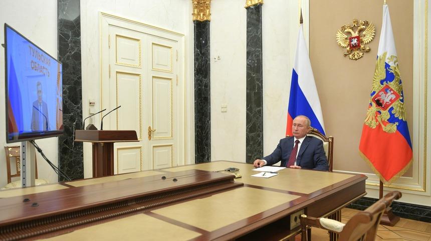 Kremlin'den Putin'in istifa iddiasına yalanlama