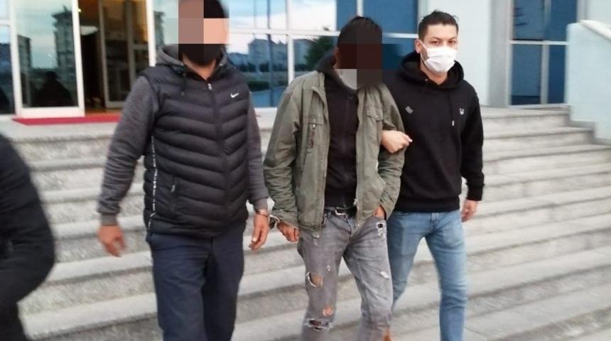 Uyuşturucudan dere kenarında fenalaştı, arandığı anlaşılınca tutuklandı