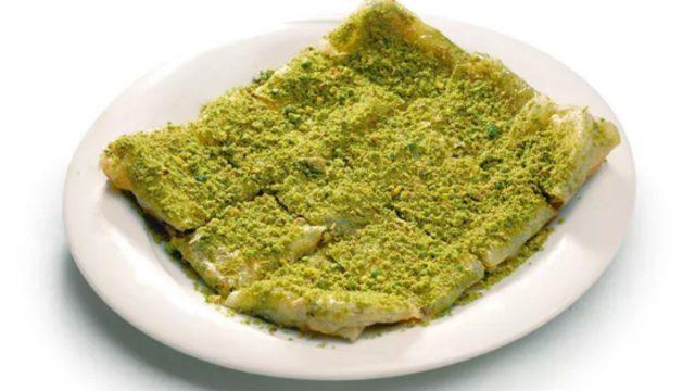 Katmer nasıl yapılır? Katmer tarifi nedir? Katmer malzemeleri nelerdir? İşte Gelinim Mutfakta katmer tarifi...