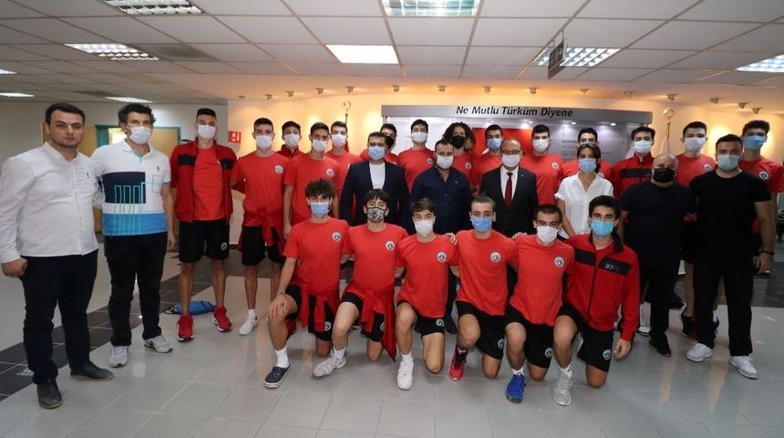 Turgutlu Belediyesi Erkek Voleybol takımı dördüncü maçına çıkıyor
