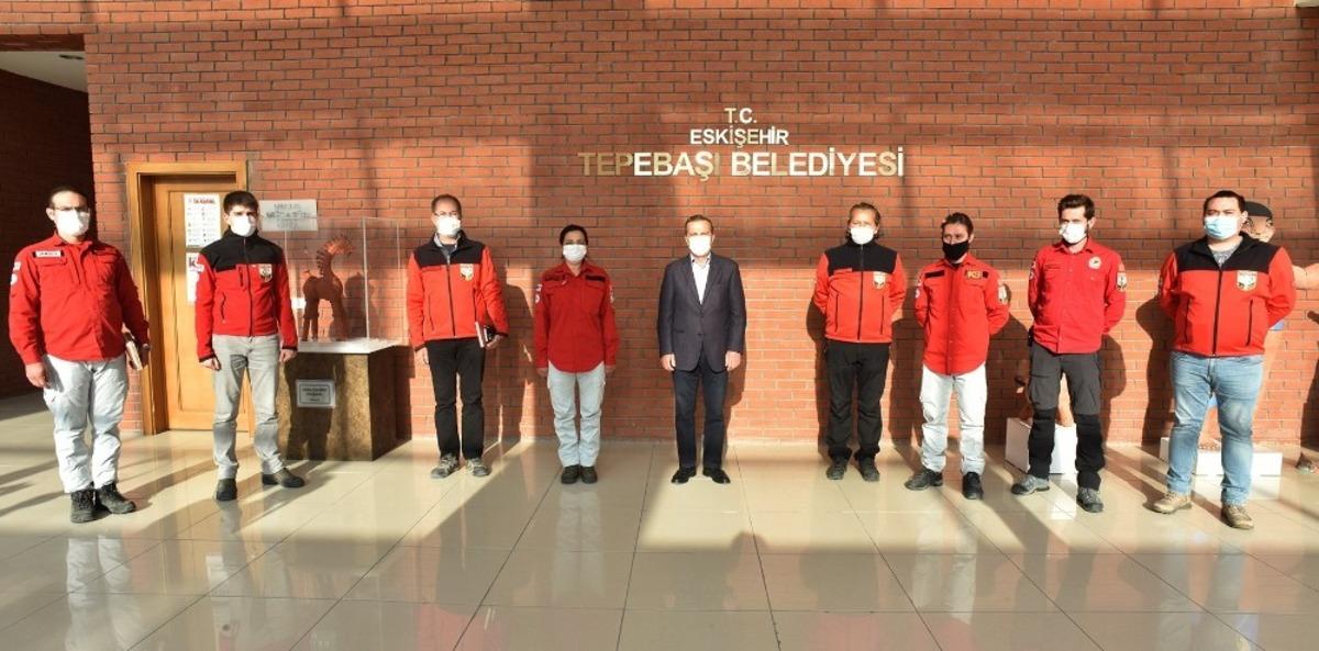 Başkan Ata&ccedil; depremin kahramanları ile buluştu