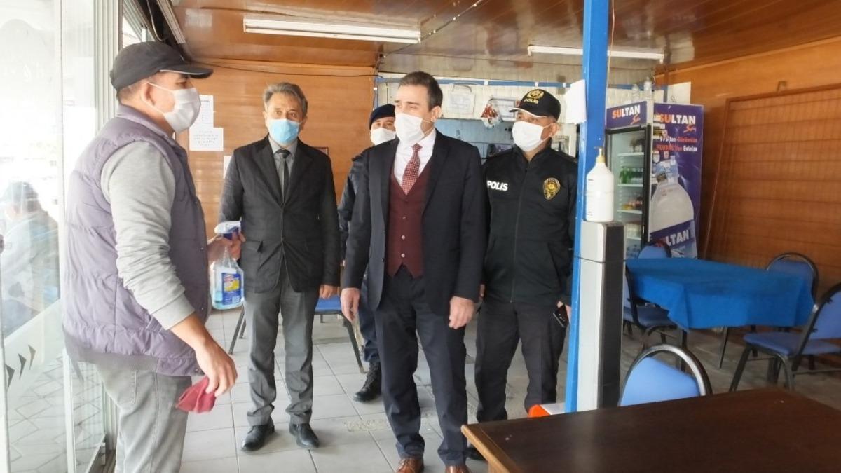 Burhaniye&rsquo;de Kaymakam maske denetimi yaptı