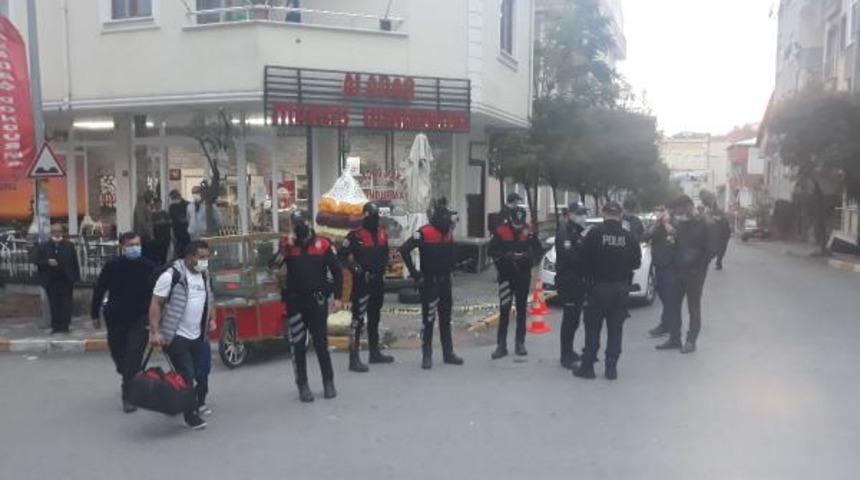 Tuzla'da sokak ortasında silahlı saldırı! Yaralılar var