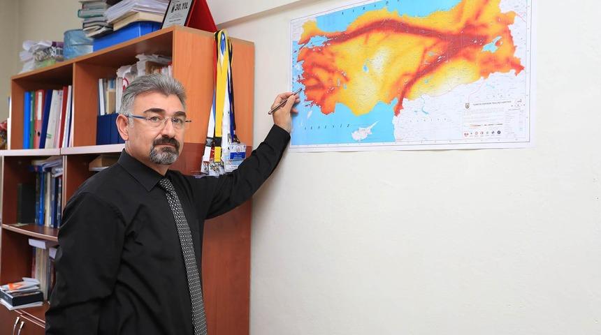 Do&ccedil;. Dr. Kaya: Denizli'deki suskun faylar 6.7 b&uuml;y&uuml;kl&uuml;ğ&uuml;nde deprem &uuml;retebilecek potansiyele sahip