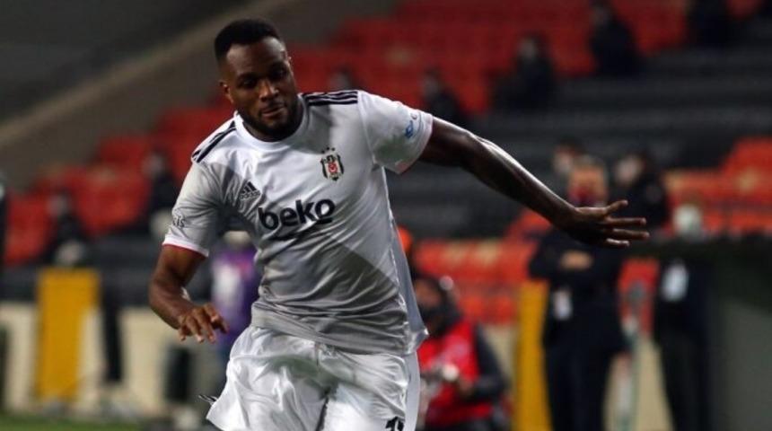 Cyle Larin: Performansımız kabul edilemez