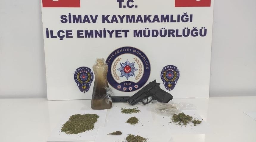 Simav’da uyuşturucu operasyonu