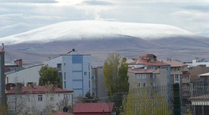 Kars’ta dağlar beyaza büründü G5
