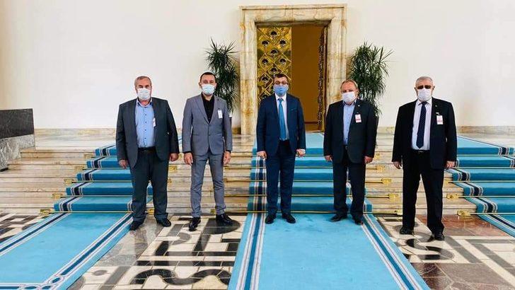 Çan belediye başkanı Öz, STK başkanlarıyla birlikte Ankara’da Bülent Turan’ı ziyaret etti G2