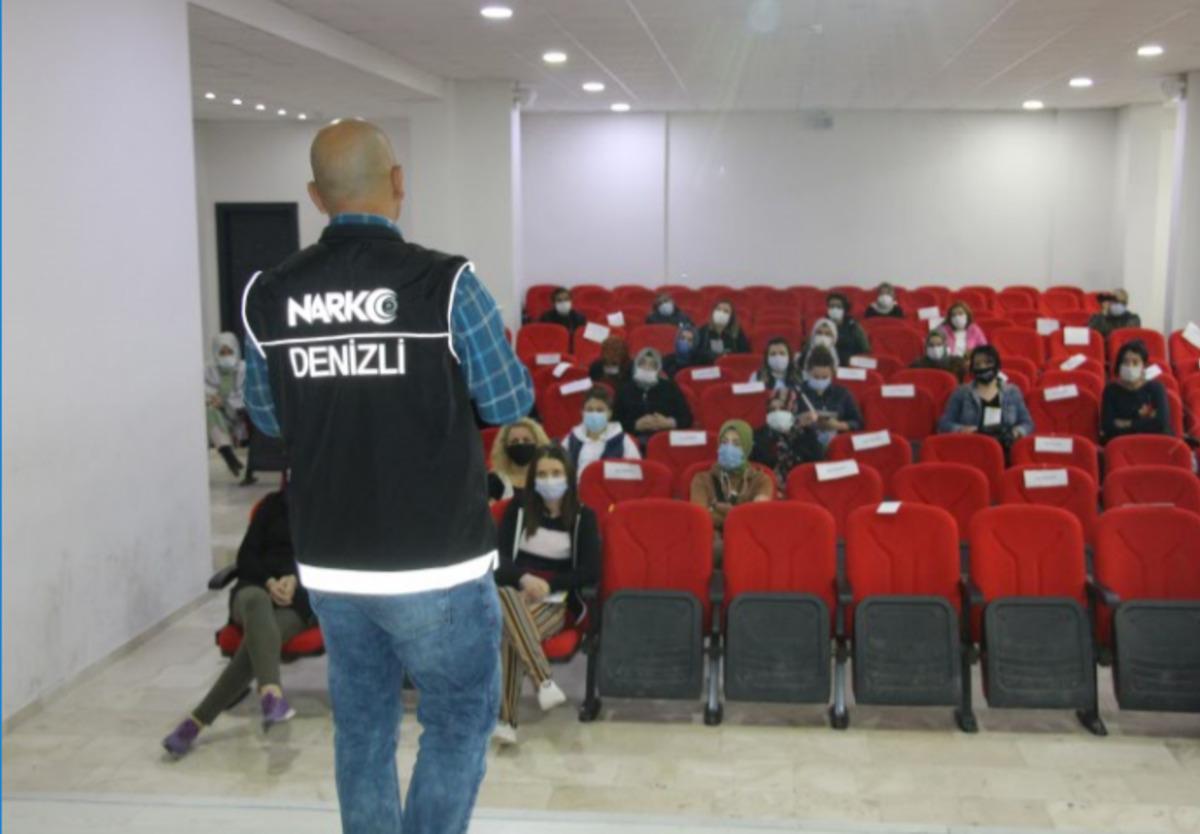 Denizli&rsquo;de &ldquo;En İyi Narkotik Polisi: Anne&rdquo; kampanyası devam ediyor