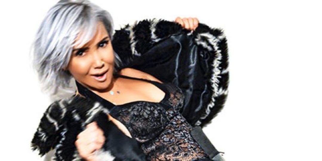 52 yaşındaki Yonca Evcimik sa&ccedil;ları b&ouml;yle tanıttı