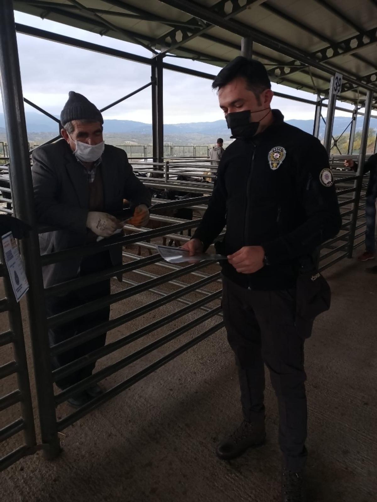 Gediz hayvan pazarında sahte para uyarısı