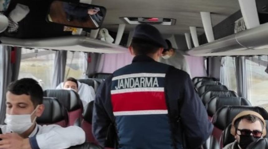 Karantinaya uymayan 1 kişi jandarma uygulama noktasında yakalandı