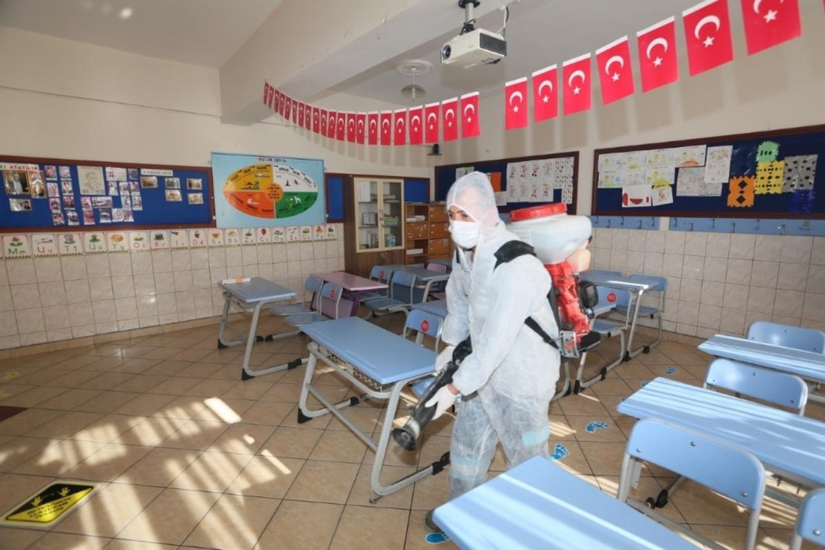 Nevşehir&rsquo;de okullar dezenfekte edilmeye devam ediyor