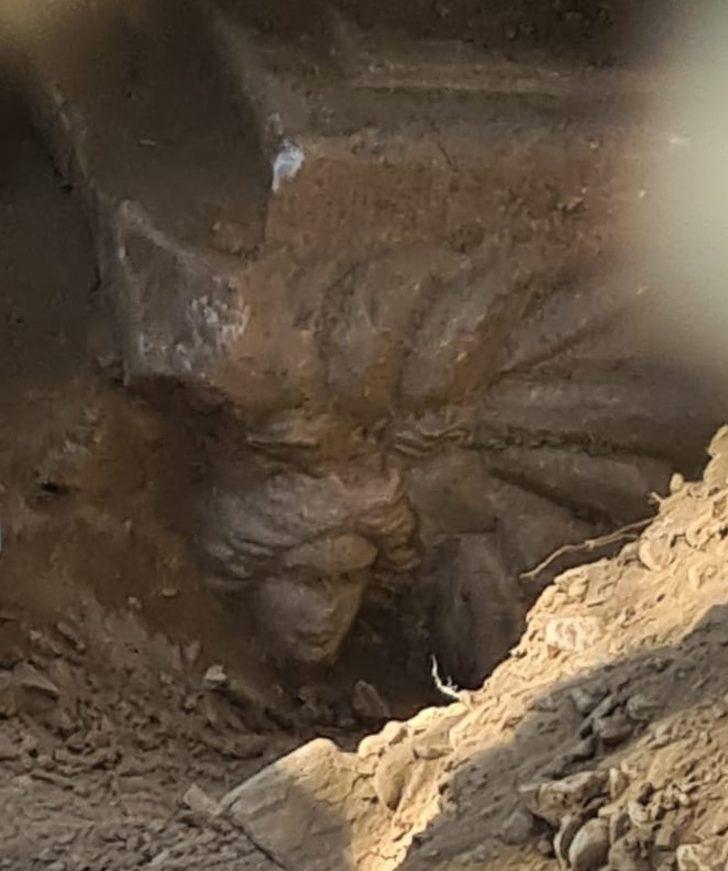 Defineciler bu defa kötü emellerine ulaşamadı, defineciler ortaya çıkardı devlet el koydu G5