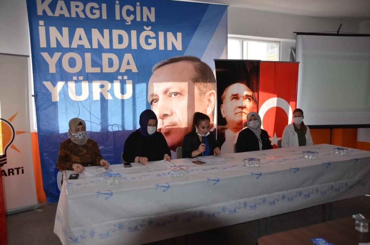 AK Parti&rsquo;de Esra Peker g&uuml;ven tazeledi