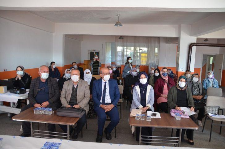 AK Parti’de Esra Peker güven tazeledi G2