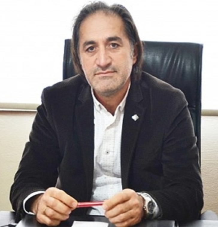 Ünye sahiline deniz yosunları vurdu G3