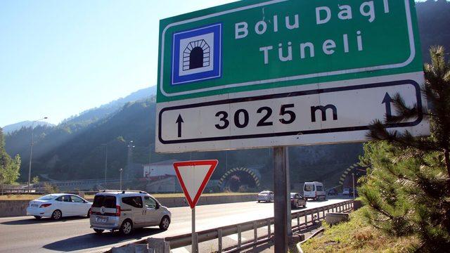 Sürücüler dikkat! Anadolu Otoyolu Bolu Dağı Tüneli Ankara yönü trafiğe kapatıldı