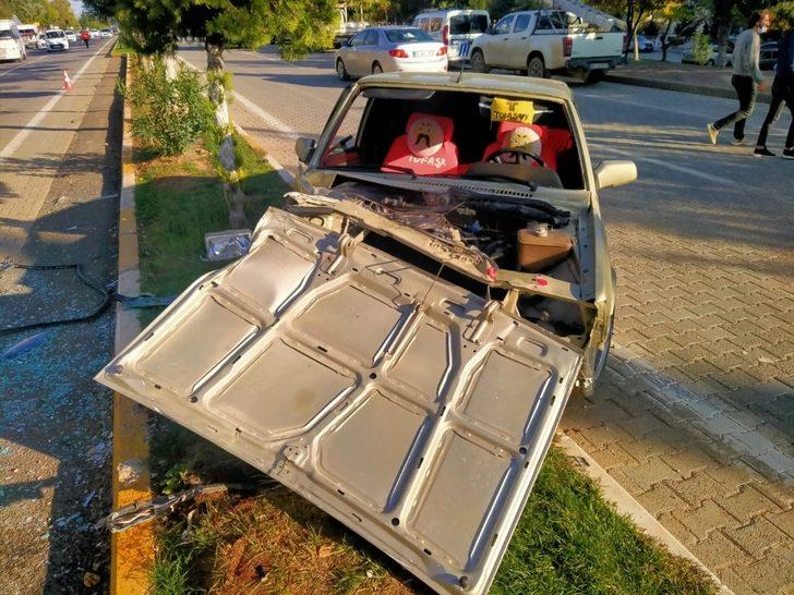 Otomobil elektrik direğine çarptı G2