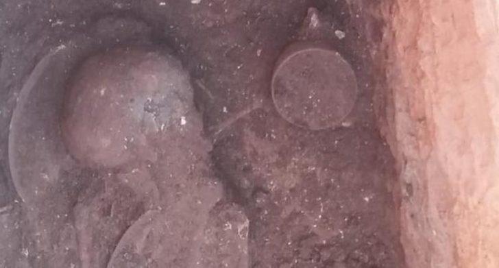 Perre Antik Kenti'ndeki kazılarda 1500 yıllık insan iskeleti bulundu