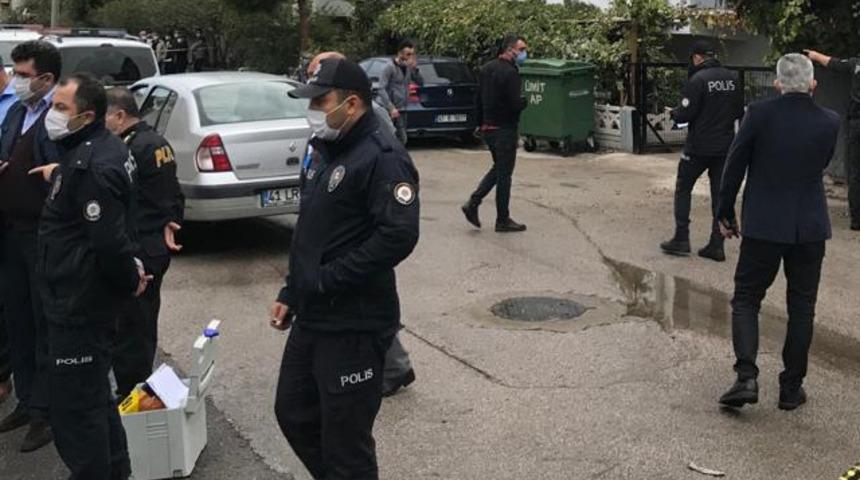 Kocaeli'de silah seslerini duyup balkona &ccedil;ıkınca başından vurulan gen&ccedil; &ouml;ld&uuml;