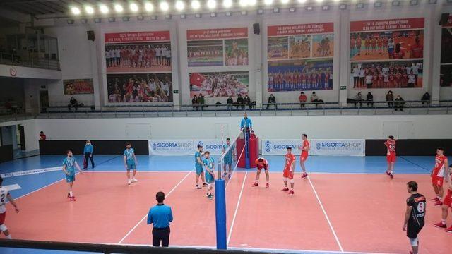 Melikgazi Belediyespor Voleybol Takımından galibiyet