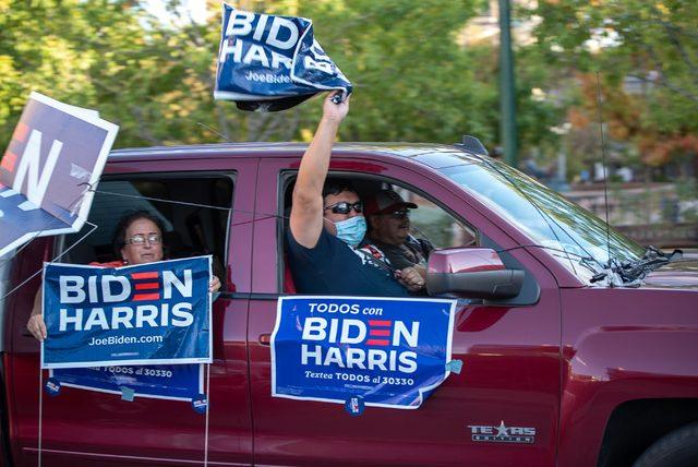 2020-11-08T061811Z_1501939258_MT1USATODAY15176254_RTRMADP_3_DOZENS-OF-EL-PASO-COMMUNITY-ACTIVISTS-ORGANIZED-A-CARAVAN-OF