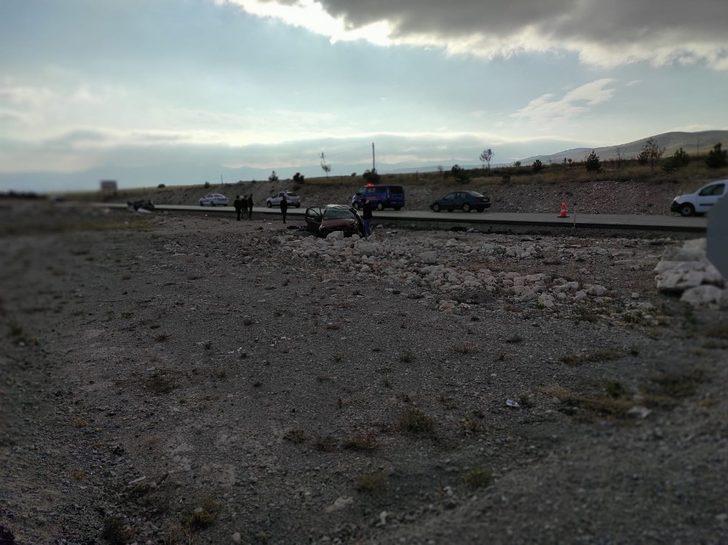 Şuhut’ta trafik kazası: 5 yaralı G4