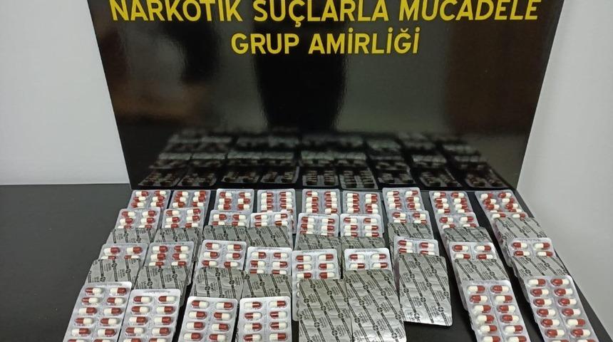 Zehir tacirleri yakalandı