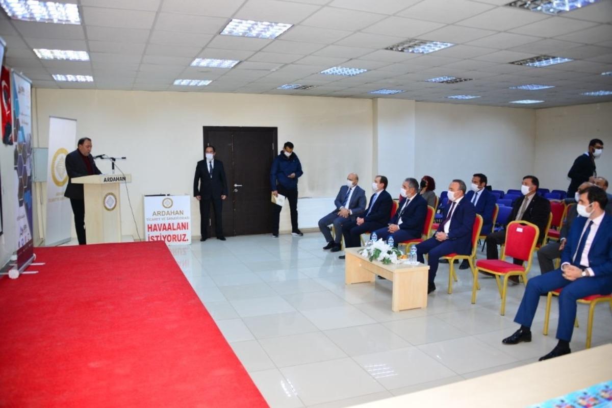 Vali H&uuml;seyin &Ouml;ner, Turizm Rehberi Tanıtım Toplantısına Katıldı