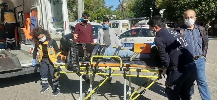 Otomobilin çarptığı motosiklet sürücüsü yaralandı G2