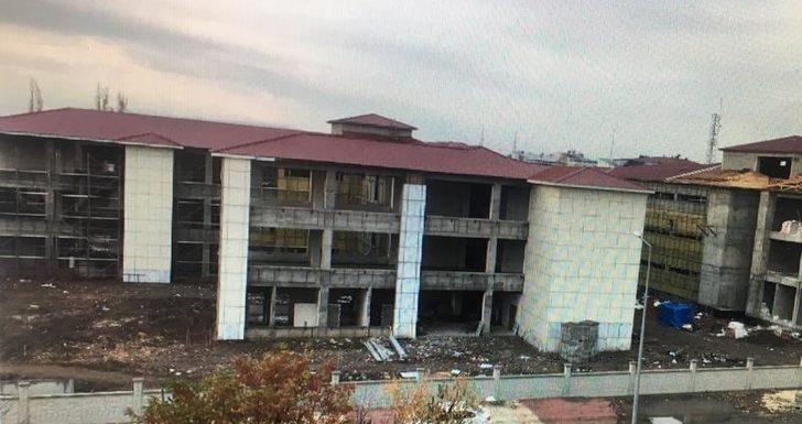 Milletvekili Çelebi: “Ağrı’ya yeni sağlık yatırımları kazandırdık, hayırlı olsun” G3