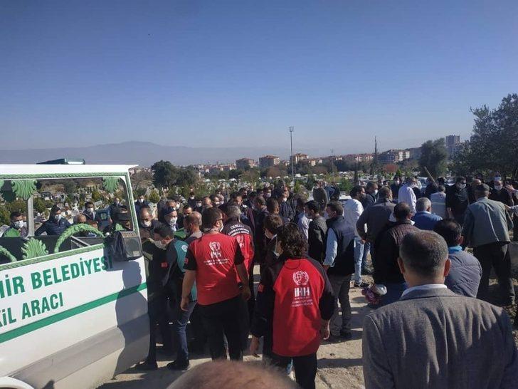 İzmir depreminde görev alan İHH gönüllüsü, son yolculuğuna uğurlandı G4