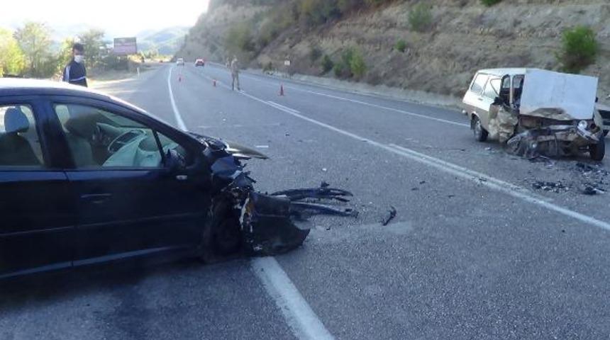 Kahramanmaraş'ta feci kaza! Kafa kafaya çarpıştılar: Yaralılar var