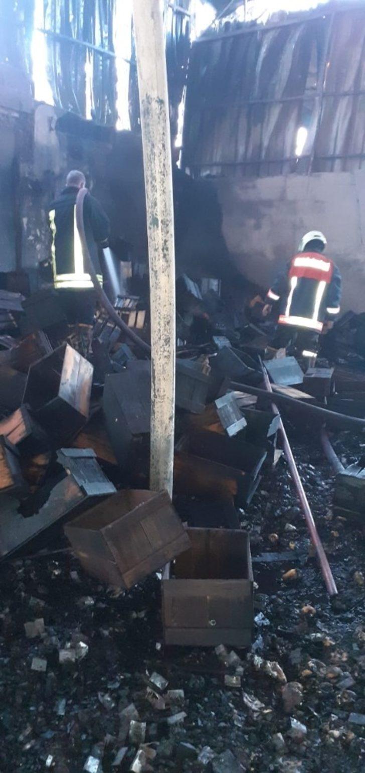 Tarsus’ta 2 ayrı yerde çıkan yangın hasara neden oldu G5