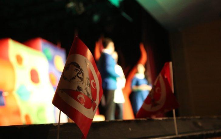 Maltepe’de  Gazi Mustafa Kemal Atatürk “Anıtkabir Yolunda” isimli çocuk tiyatro oyunuyla anıldı G1