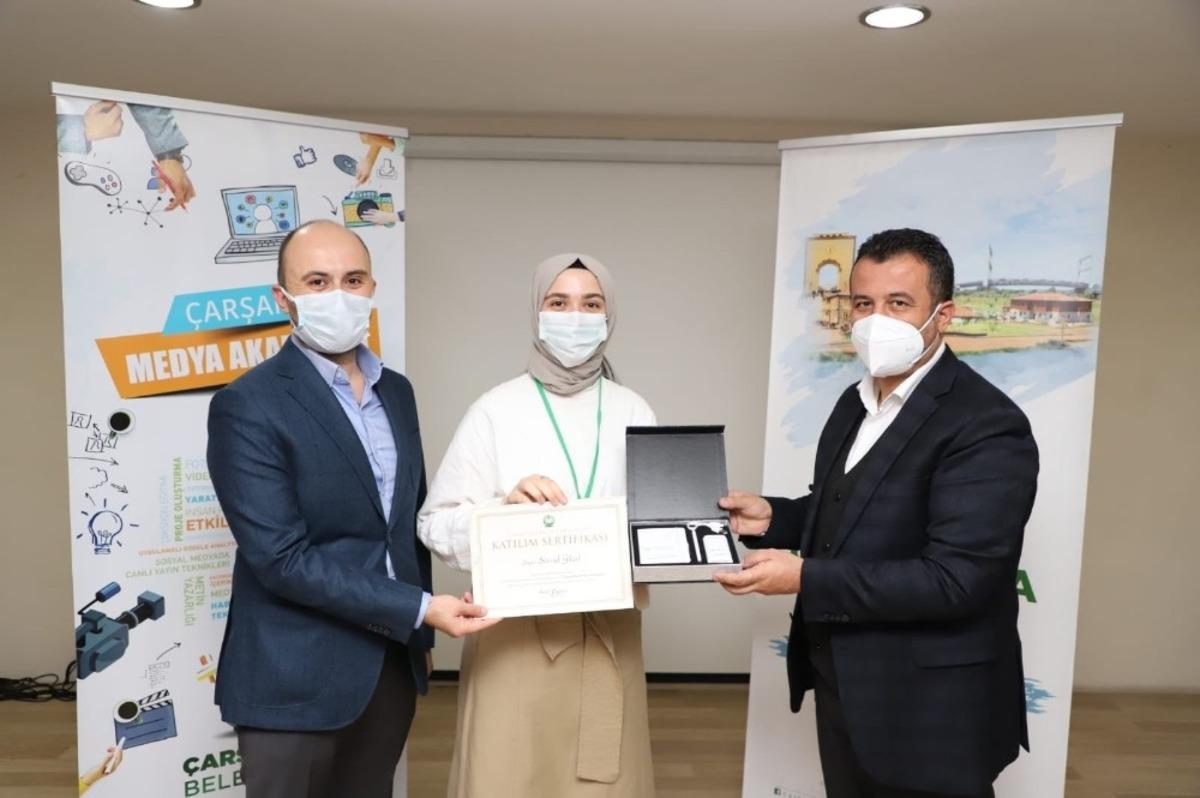 &Ccedil;arşamba Medya Akademisi&rsquo;nde başarılı olanlar sertifikalarını aldı