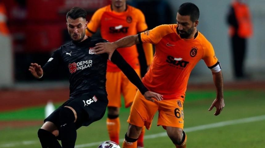 Arda Turan, 9.5 yıllık hasretini bitirdi