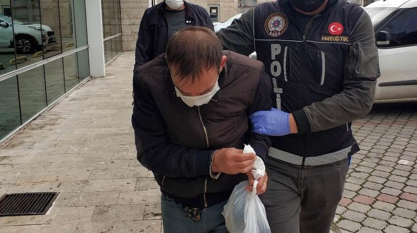 Uyuşturucu ve tarihi eserle yakalanan şahıs tutuklandı