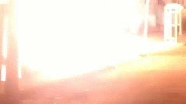 Siirt’te elektrik trafosu bomba gibi patladı