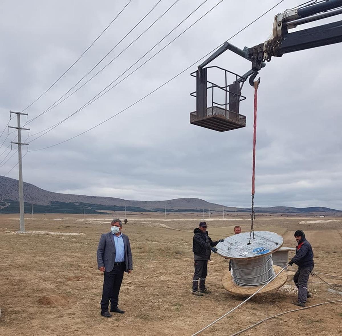 Altıntaş Zafer OSB&rsquo;de enerji nakil hattı &ccedil;alışmaları