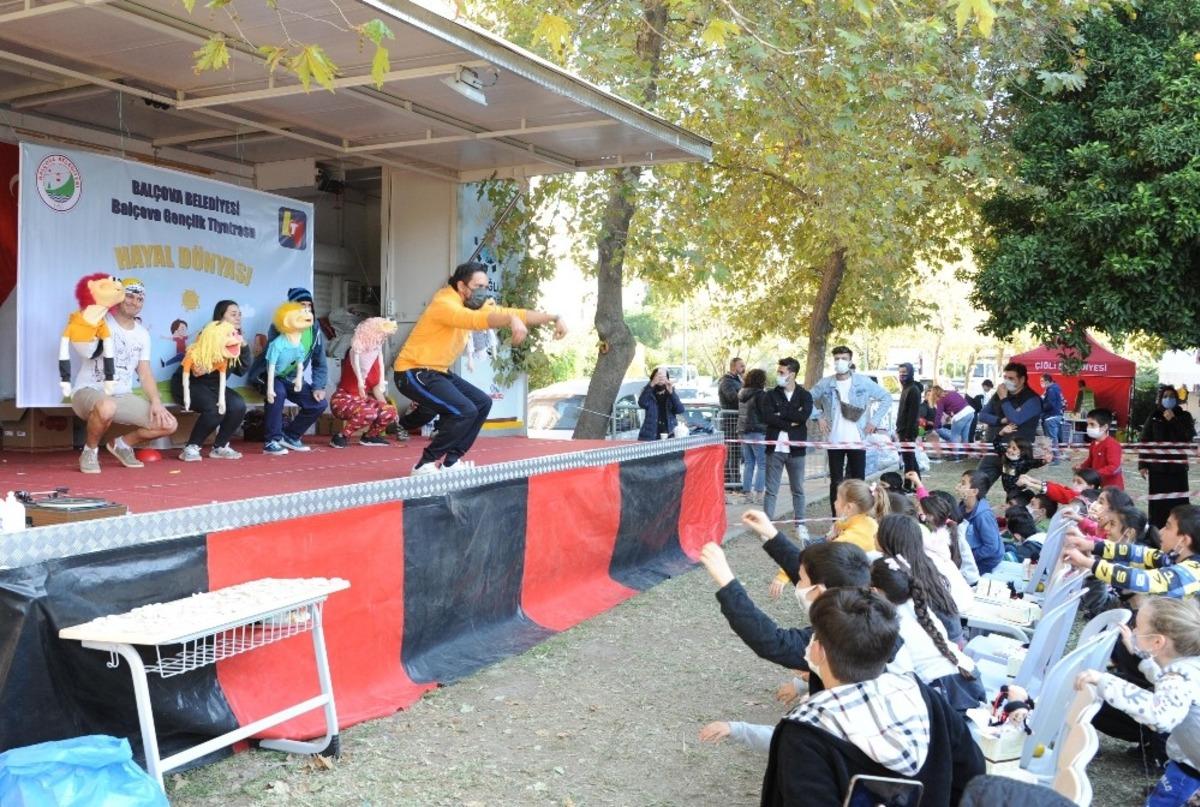 &Ccedil;adır kentte &ccedil;ocuk tiyatrosu