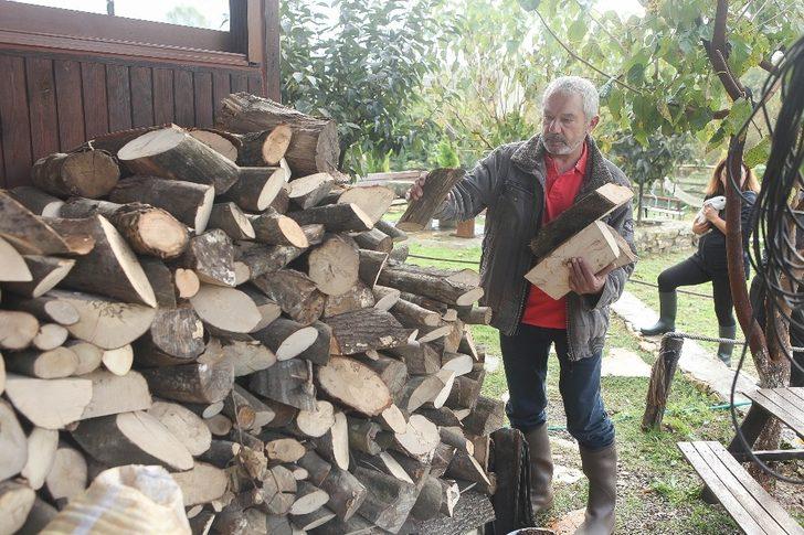 Ayşecik filmiyle hafızalara kazındı... Yeşilçam’ın yakışıklı jönü Sertan Acar kendini doğaya verdi G5