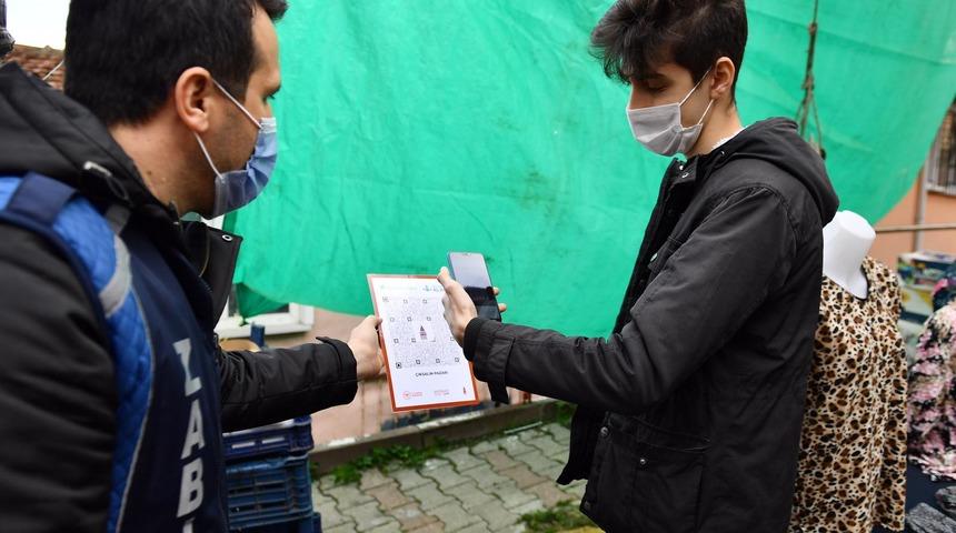 Beyoğlu'nda 'güvenli alan' uygulaması zorunlu oldu! İşte semt pazarındaki koronavirüs önlemi