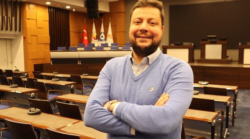 İzmir Ekonomili profes&ouml;re &lsquo;T&Uuml;BİTAK&rsquo; onuru