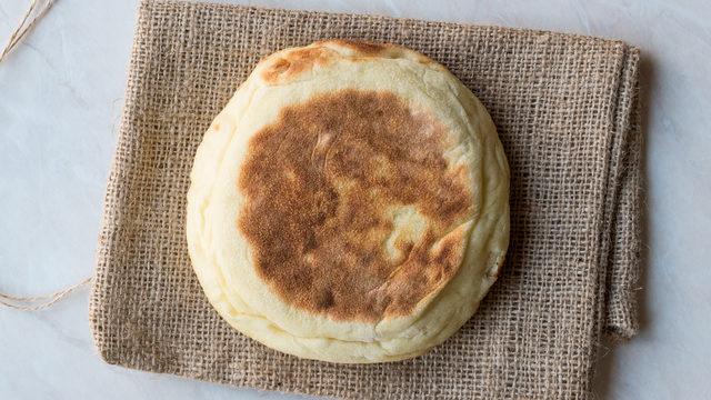 Şipşak tarif! 15 dakikada pamuk gibi bazlama nasıl yapılır?