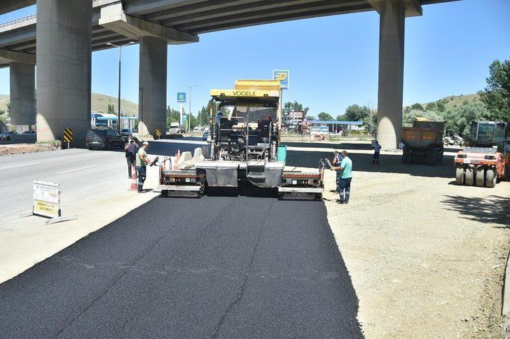 Mamak’ta asfalt çalışması hız kesmiyor G4