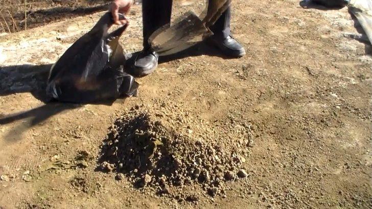 Toprak damlı köy evlerinde kış hazırlığı G5