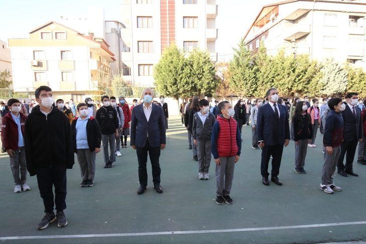 Başkan Büyükgöz Yıldırım Beyazıt’ta bayrak törenine katıldı G2